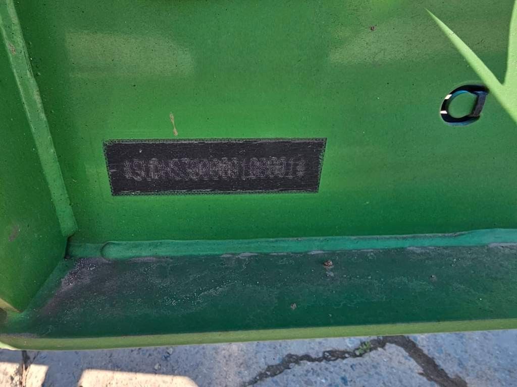 Fahrzeugabbildung Wielton Vario Containerchassis, Reifendruckkontrolle