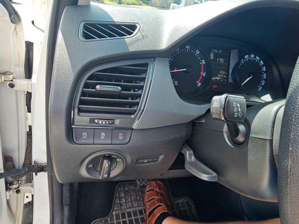 Fahrzeugabbildung SKODA Fabia 1.0l MPI 44kW