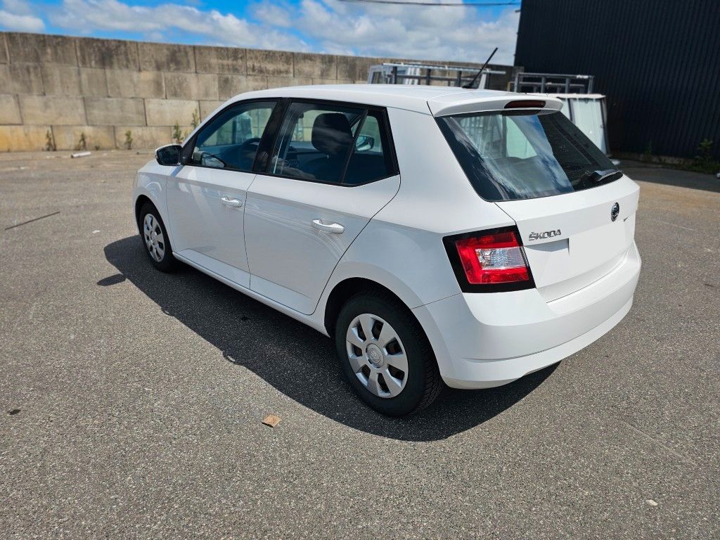 Fahrzeugabbildung SKODA Fabia 1.0l MPI 44kW