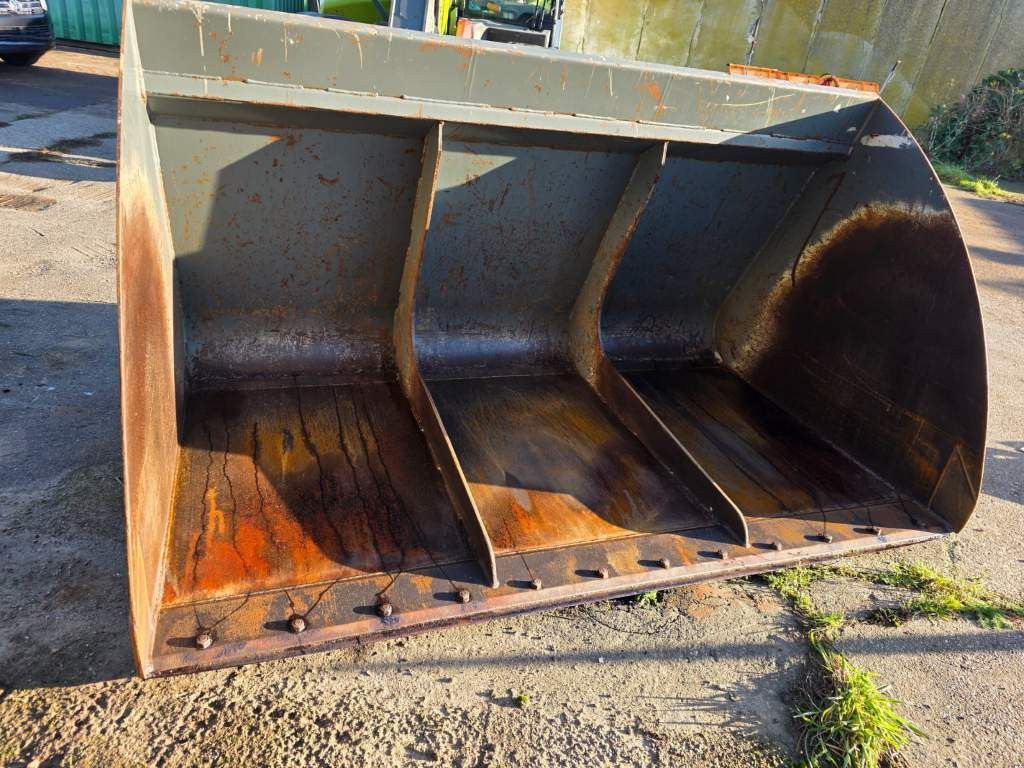 Fahrzeugabbildung Andere Claas 960 Scorpion VP mit Schaufel + Pal.Gabel