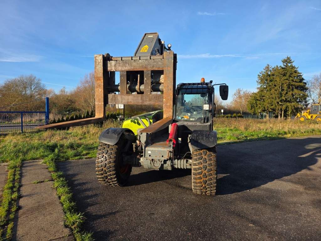 Fahrzeugabbildung Andere Claas 960 Scorpion VP mit Schaufel + Pal.Gabel