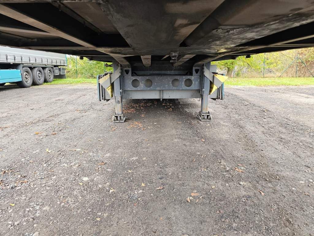 Fahrzeugabbildung Krone Gardine Standard, Plaettenkasten, Liftachse