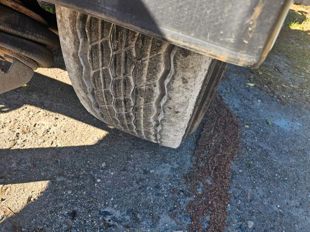 Fahrzeugabbildung Fliegl Kippchassis, Lift, SAF Scheibe