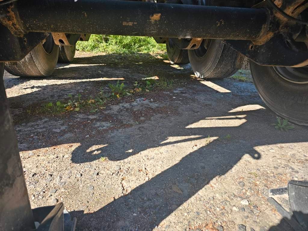 Fahrzeugabbildung Fliegl Kippchassis, Lift, SAF Scheibe