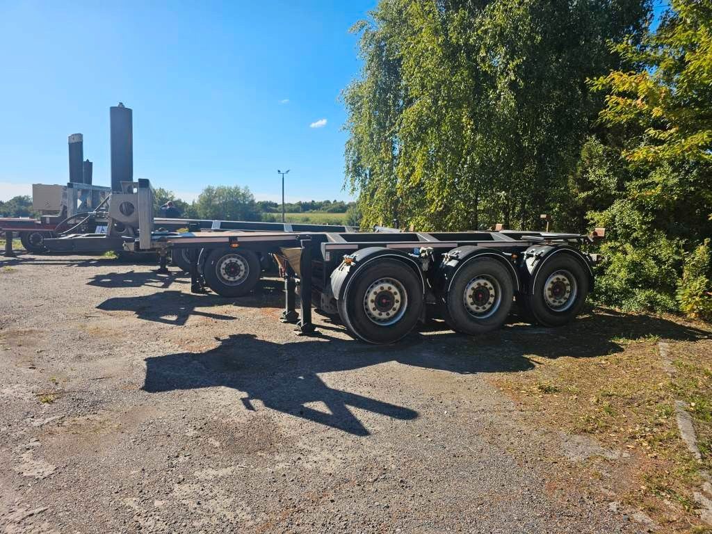 Fahrzeugabbildung Fliegl Kippchassis, Lift, SAF Scheibe