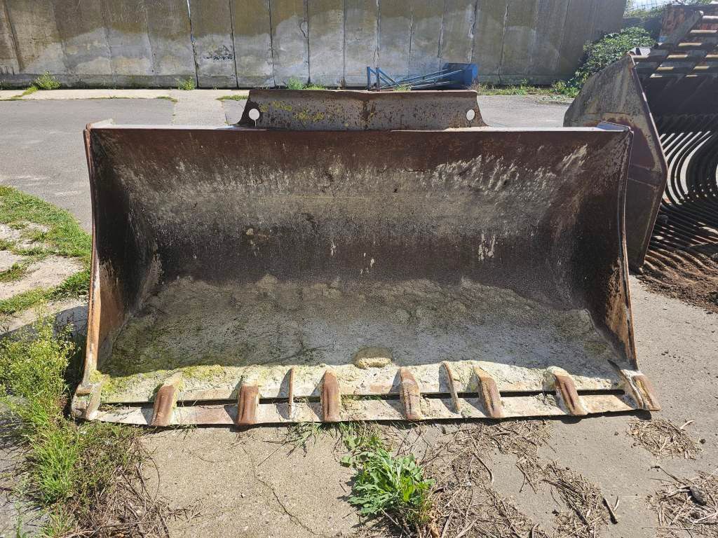 Andere Volvo Schwergutschaufel