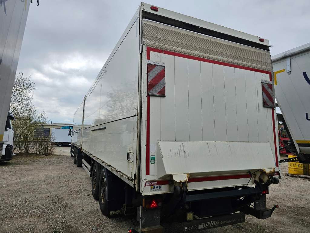 Fahrzeugabbildung Scania P400 mit Orten Schwenkwand und Orten Schwenkwand