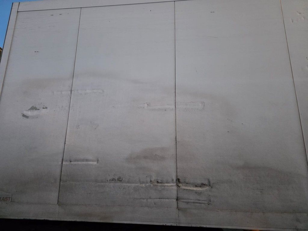 Fahrzeugabbildung Schmitz Cargobull City Tiefkühler, 2. Achs drehbar, 3 to Ladebordw