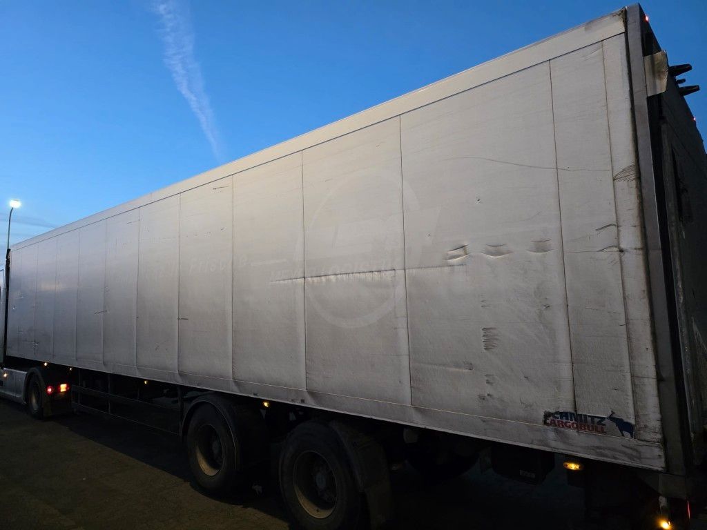Fahrzeugabbildung Schmitz Cargobull City Tiefkühler, 2. Achs drehbar, 3 to Ladebordw