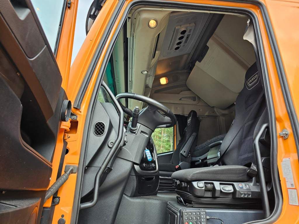 Fahrzeugabbildung Iveco 460, Hi-Line.Retrader,voll durchrepariert
