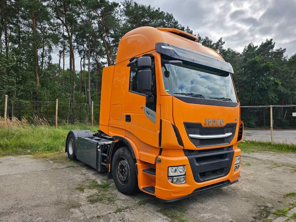 Fahrzeugabbildung Iveco 460, Hi-Line.Retrader,voll durchrepariert