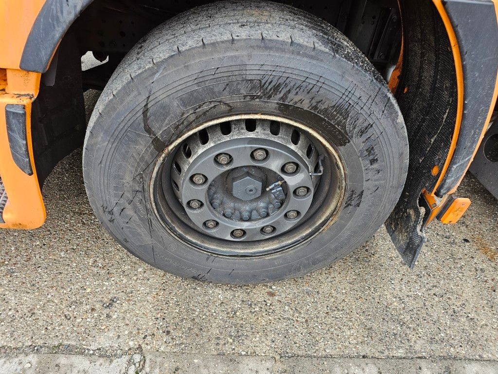 Fahrzeugabbildung Iveco 460, Hi-Line.Retrader,voll durchrepariert