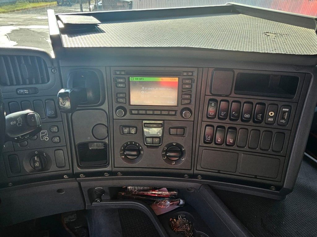 Fahrzeugabbildung Scania G410 Volumen, Edscha, Hubdach+Tandemhänger