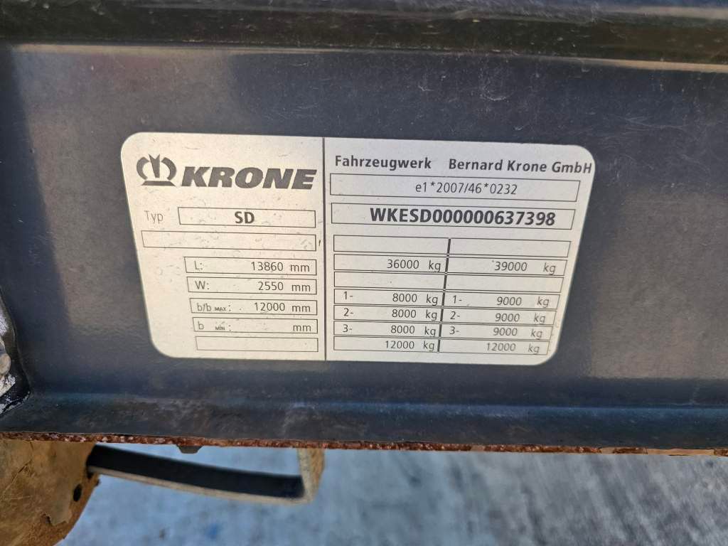 Fahrzeugabbildung Krone Gardine Mega, Anti Eis Dach,2 Liftachse,Hubdach