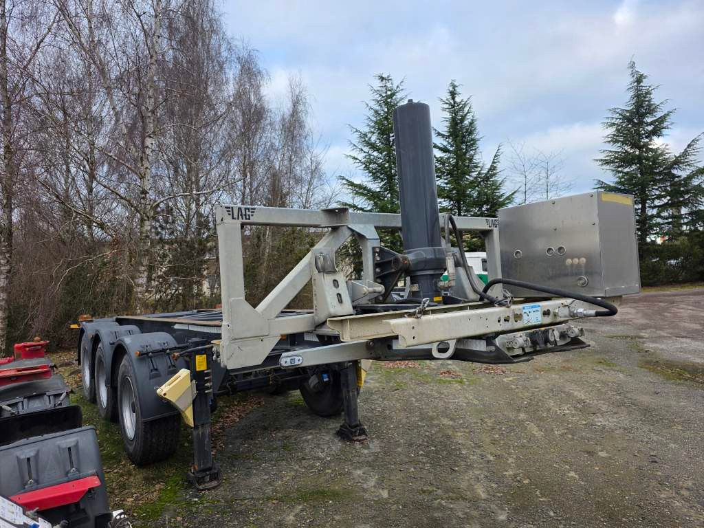 Fahrzeugabbildung Lag Kipp-Chassis 20", Liftachse,Staukiste Edelstahl