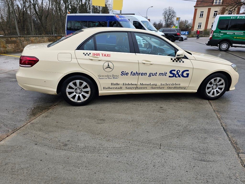 Fahrzeugabbildung Mercedes-Benz E 200 BlueTEC