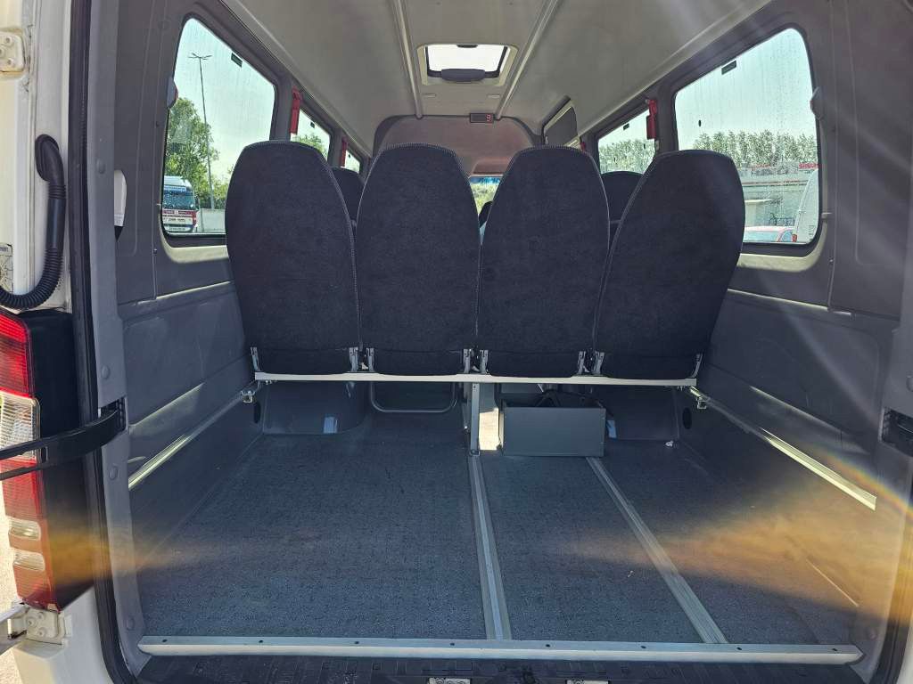 Fahrzeugabbildung Mercedes-Benz Transfer 45, Sprinter 516 CDI, hydr. Tür, 16+1