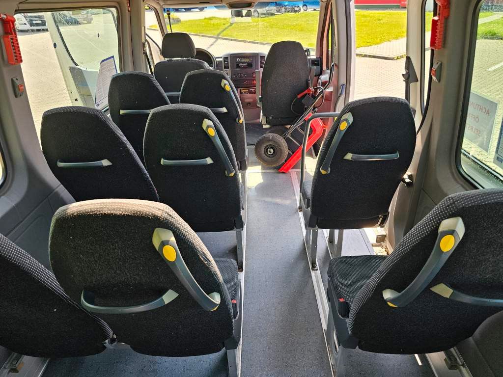 Fahrzeugabbildung Mercedes-Benz Transfer 45, Sprinter 516 CDI, hydr. Tür, 16+1