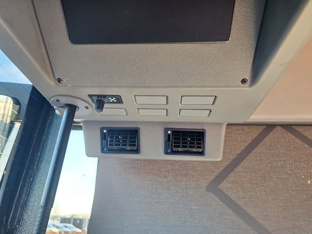 Fahrzeugabbildung Mercedes-Benz O530 Gelenbus, Retarder, Vollklima, 354 PS, EEV