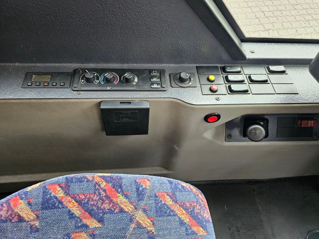 Fahrzeugabbildung Mercedes-Benz O 530 G, Gelenkbus, 3 Achser, Retarder