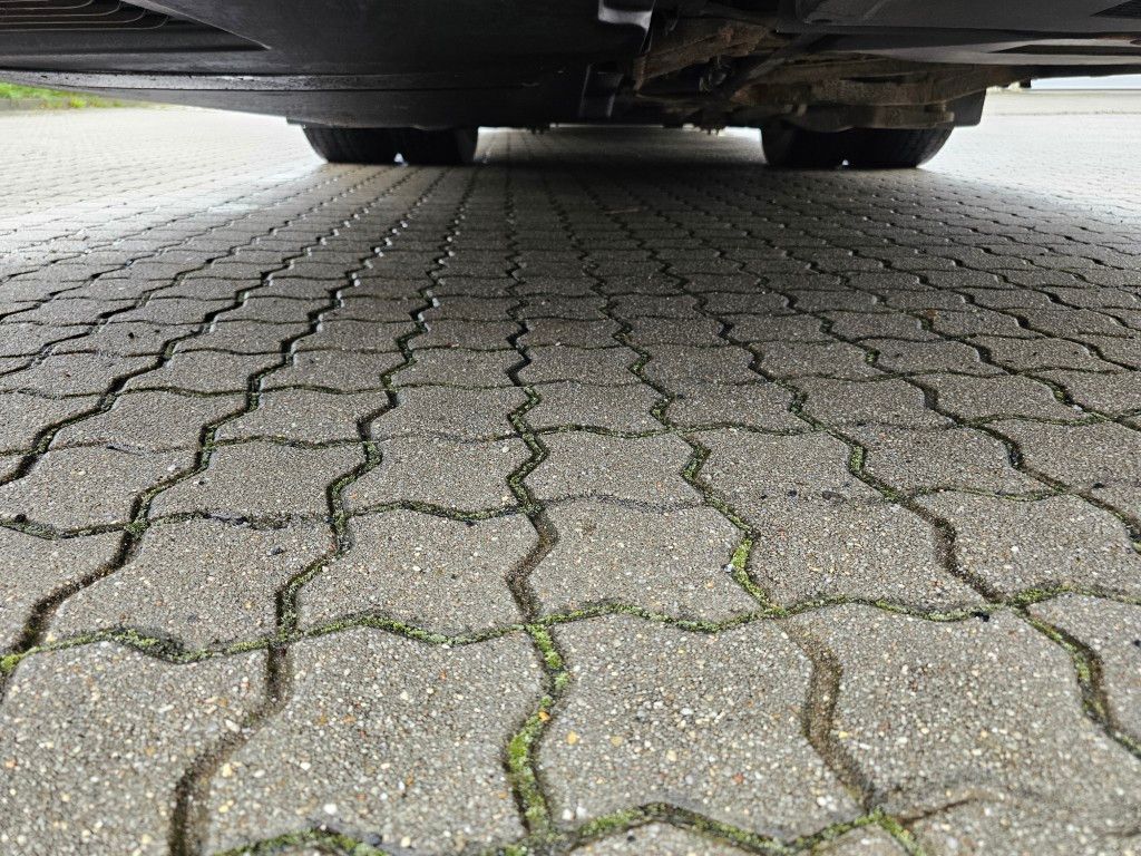 Fahrzeugabbildung Mercedes-Benz O 530 G, Gelenkbus, 3 Achser, Retarder