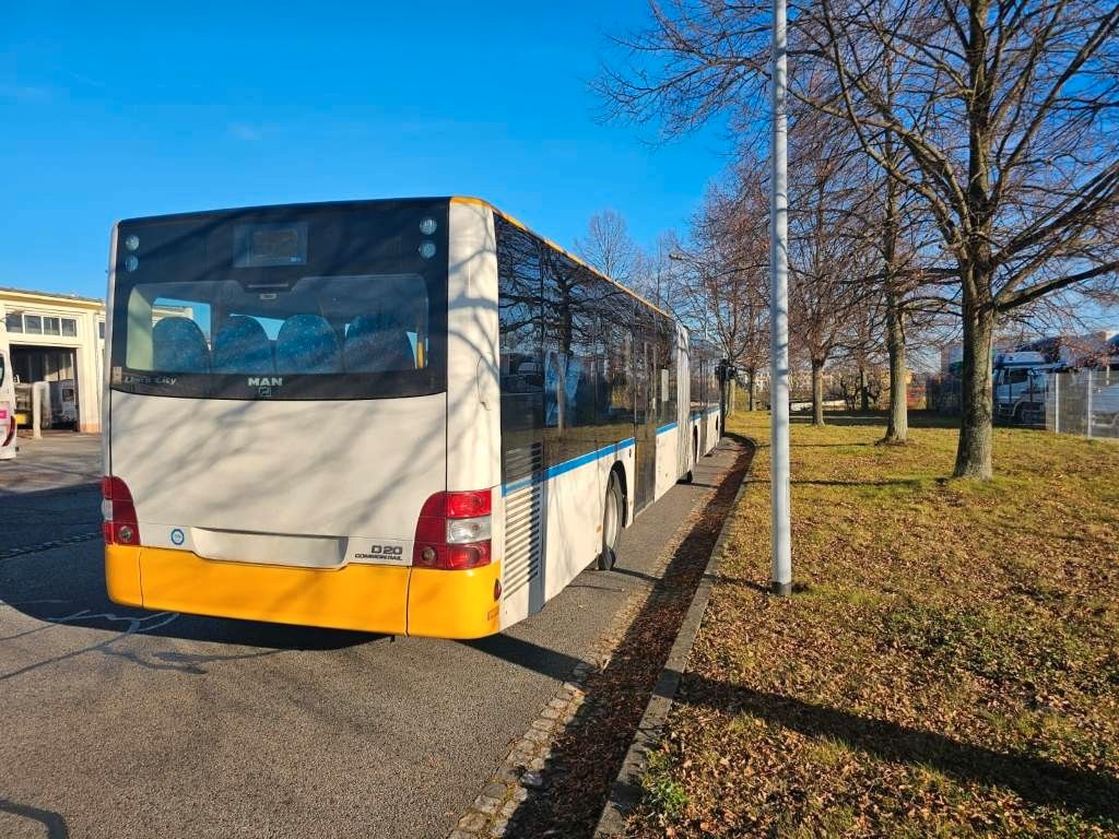 Fahrzeugabbildung MAN Lions City Gelenkbus, Retarder, TÜV 08/2026