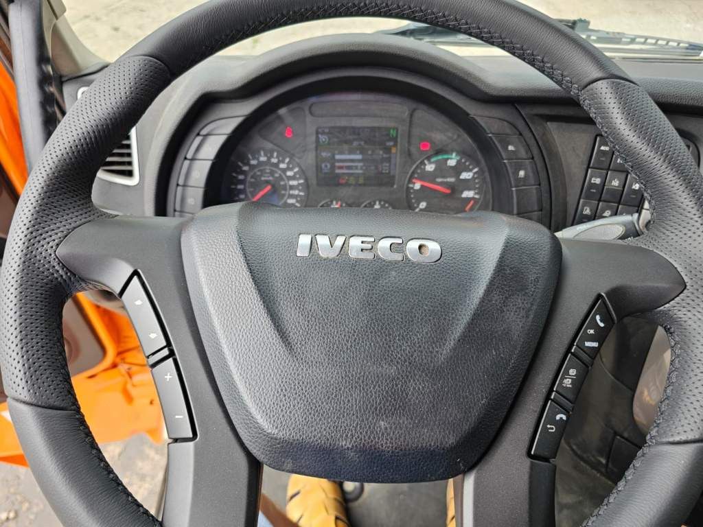 Fahrzeugabbildung Iveco 460,Retrader,Standklima, voll durchrep., CNG