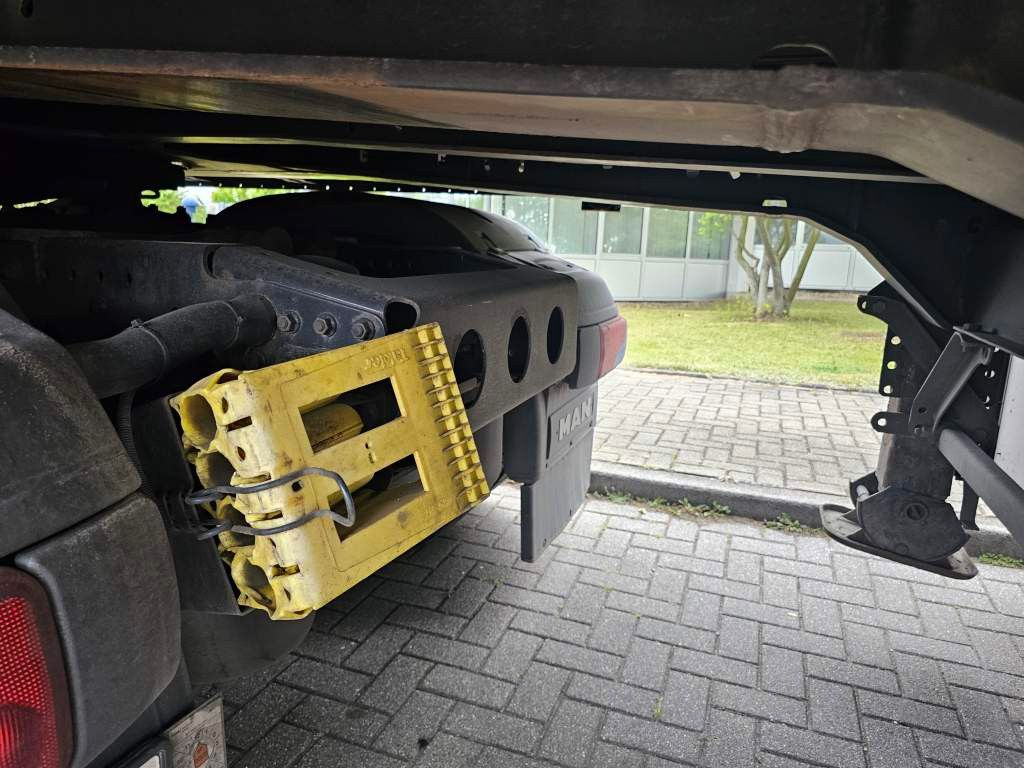 Fahrzeugabbildung MAN 18.460 TGX Standard, Euro 6, Standklima