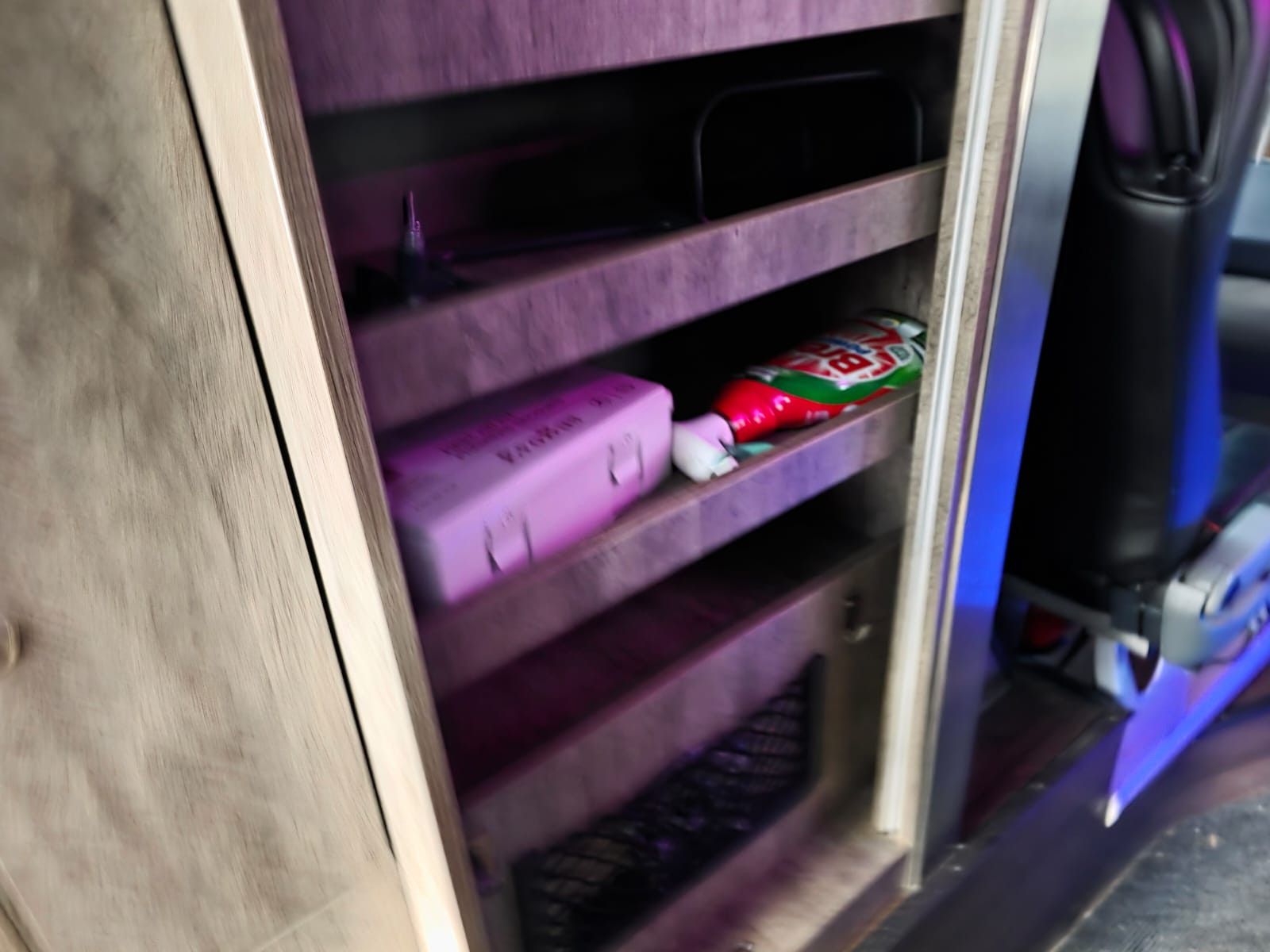 Fahrzeugabbildung Neoplan Skyliner 3 Sterne,ZF Intarder, 6+1+1,Dopplestock