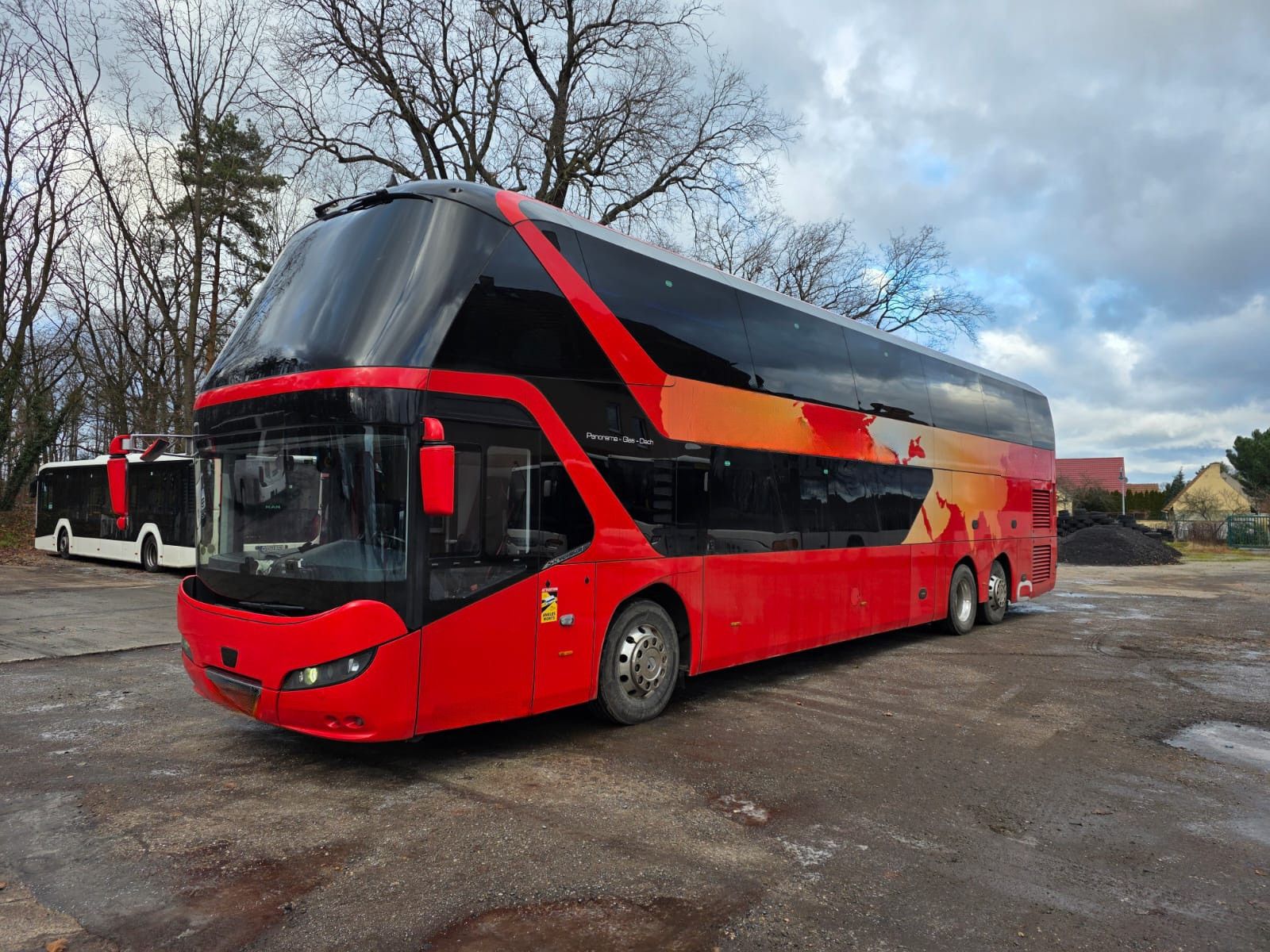 Fahrzeugabbildung Neoplan Skyliner 3 Sterne,ZF Intarder, 6+1+1,Dopplestock
