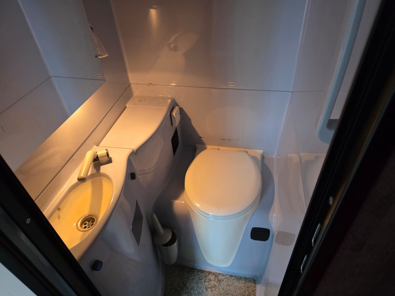 Fahrzeugabbildung Neoplan Skyliner 3 Sterne,ZF Intarder, 6+1+1,Dopplestock