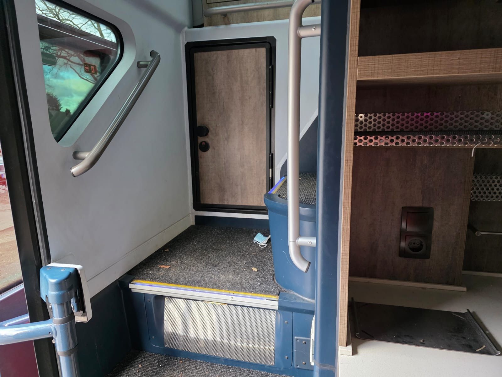 Fahrzeugabbildung Neoplan Skyliner 3 Sterne,ZF Intarder, 6+1+1,Dopplestock