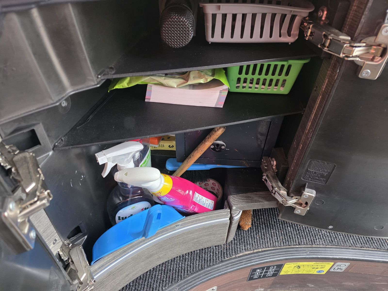 Fahrzeugabbildung Neoplan Skyliner,81+1+1,Hochdruckkühler neu  ZF Intarder