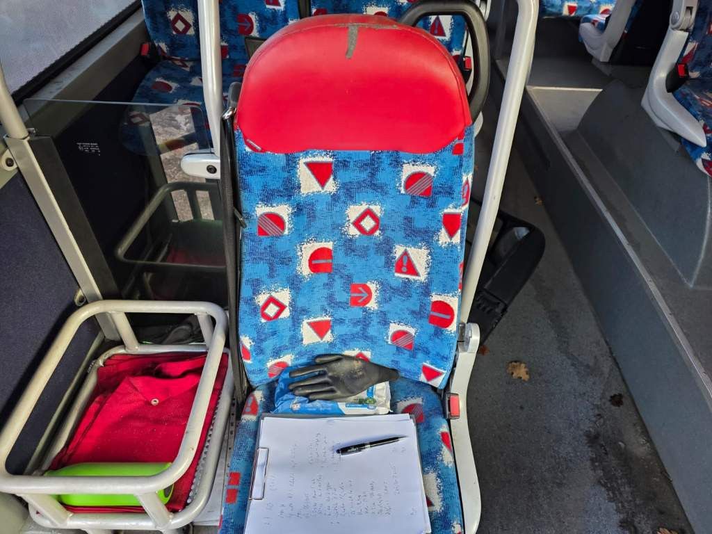 Fahrzeugabbildung Mercedes-Benz Citaro O530 LE, Gurten,  Armlehnen, Gardinen