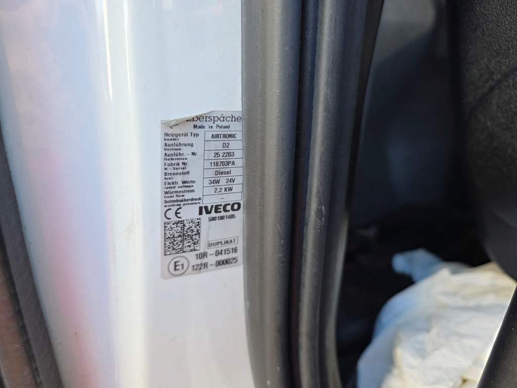 Fahrzeugabbildung Iveco 80-220 Eurocargo, Gardine, Ladebordwand, 1.Hand