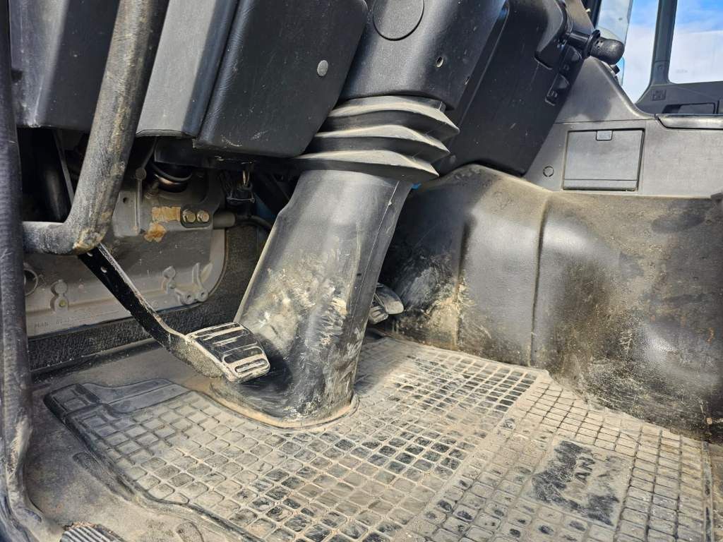 Fahrzeugabbildung MAN 26.293 6x4 Betonmi. 8 cbm Intermix Trommel v2001