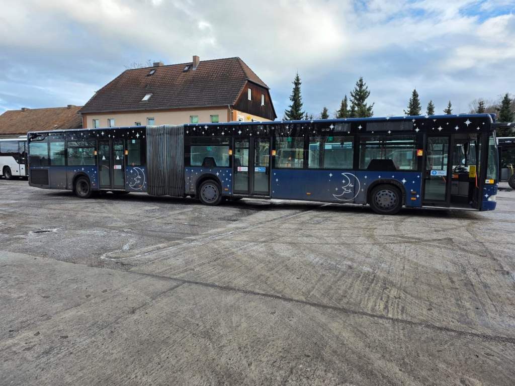 Fahrzeugabbildung Mercedes-Benz Citaro O530 Gelenkbus, 53+109+1, LAWO