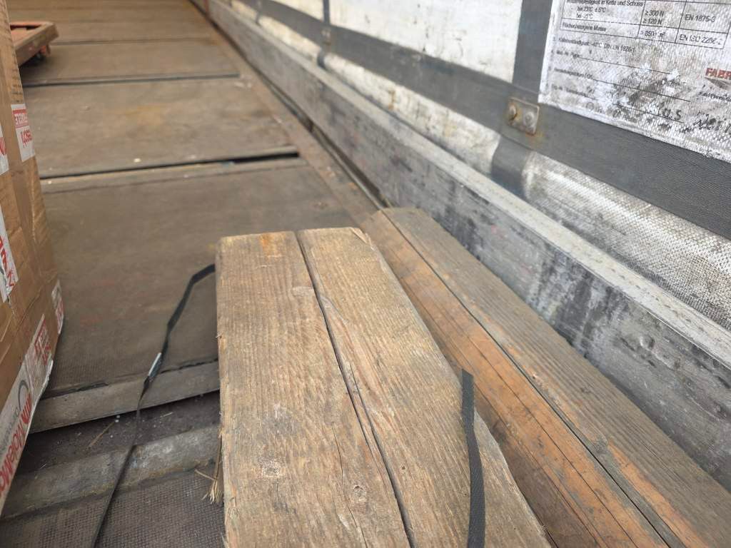 Fahrzeugabbildung Krone Joloda Mega Gardine, Lift, Hubdach