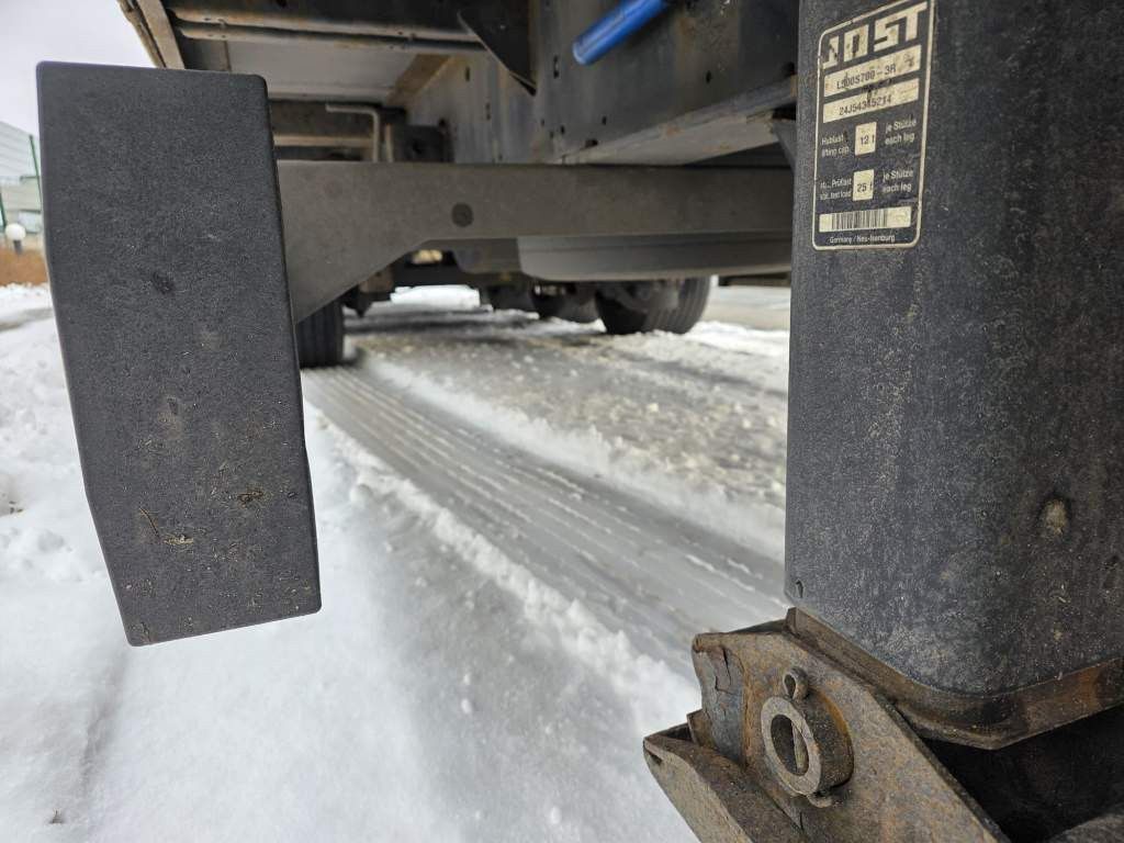 Fahrzeugabbildung Krone Joloda Mega Gardine, Lift, Hubdach