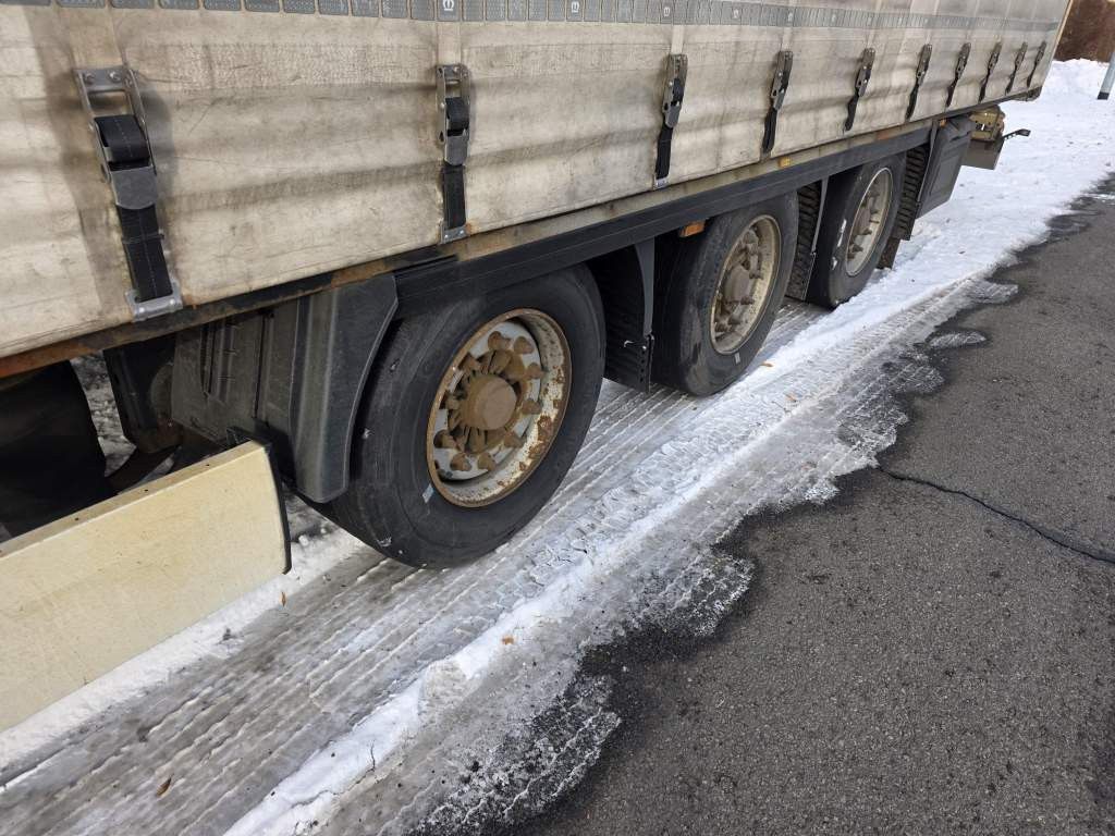 Fahrzeugabbildung Krone Joloda Mega Gardine, Lift, Hubdach