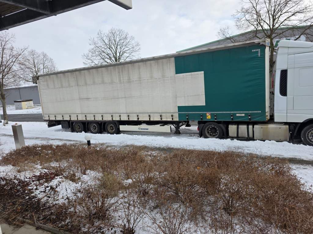 Fahrzeugabbildung Krone Joloda Mega Gardine, Lift, Hubdach