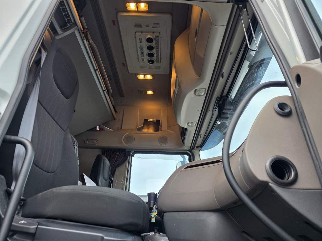 Fahrzeugabbildung DAF XF 480 SSC, Standklima, 2 Tanks, ZF Intarder