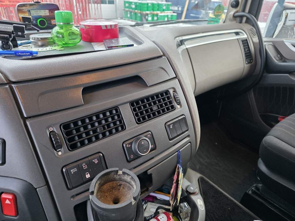 Fahrzeugabbildung DAF XF 480 SSC, Standklima, 2 Tanks, ZF Intarder