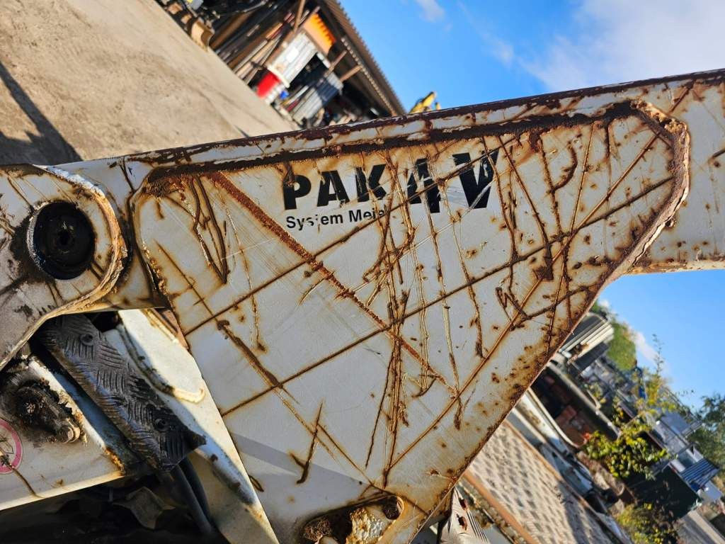 Fahrzeugabbildung FUSO 7C15 Palfinger Absetzer