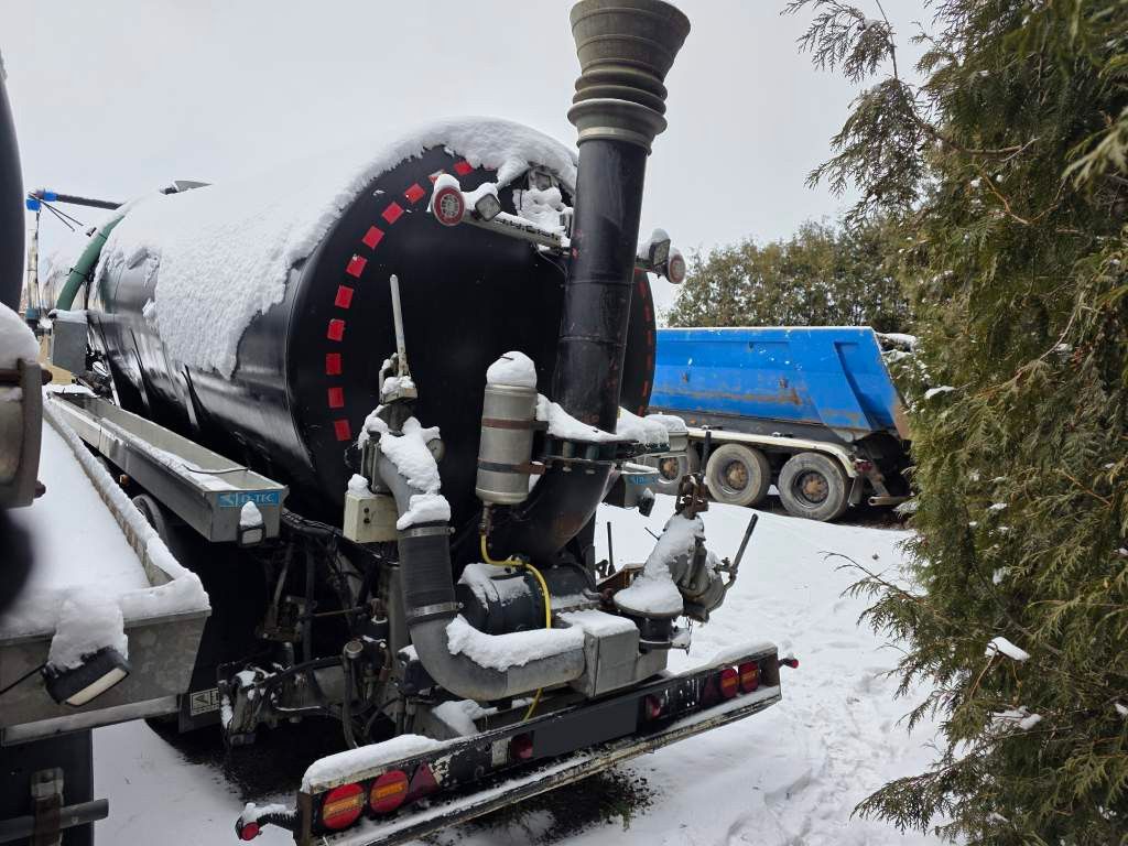 Fahrzeugabbildung D-TEC Vlastuin / DETC Gülle, Börger Pumpe