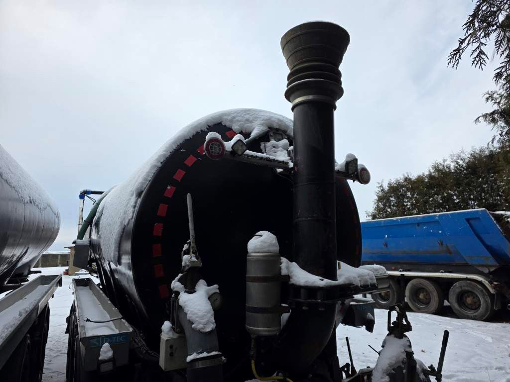 Fahrzeugabbildung D-TEC Vlastuin / DETC Gülle, Börger Pumpe