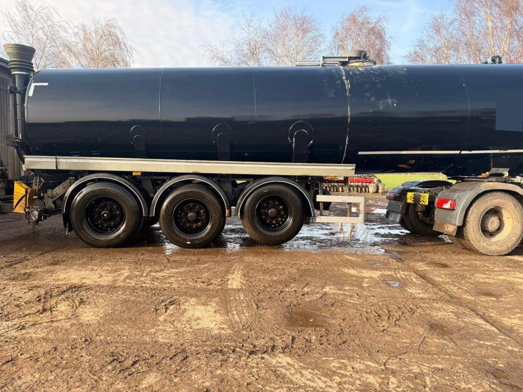 Fahrzeugabbildung D-TEC Vlastuin / DETC Gülle, Börger Pumpe