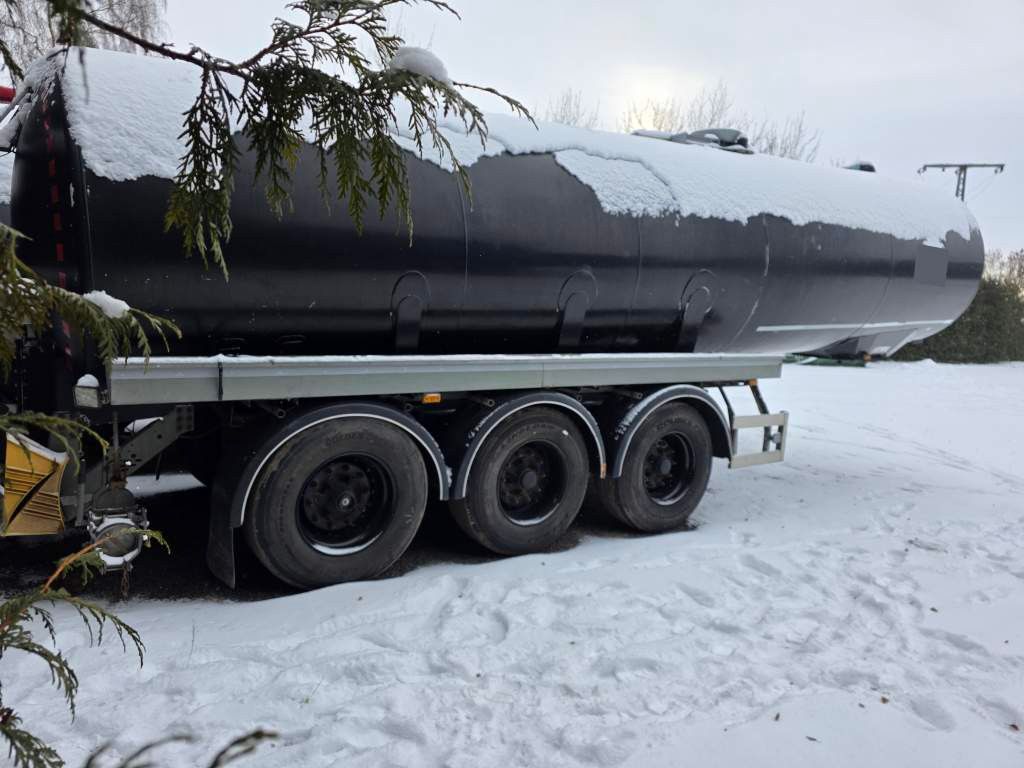 Fahrzeugabbildung D-TEC Vlastuin / DETC Gülle, Börger Pumpe