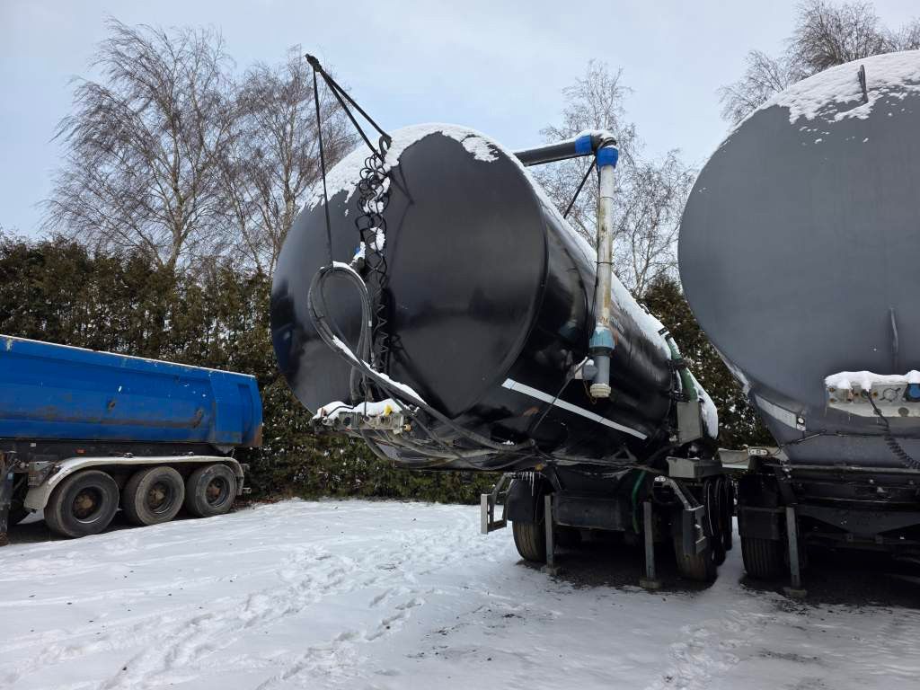 Fahrzeugabbildung D-TEC Vlastuin / DETC Gülle, Börger Pumpe