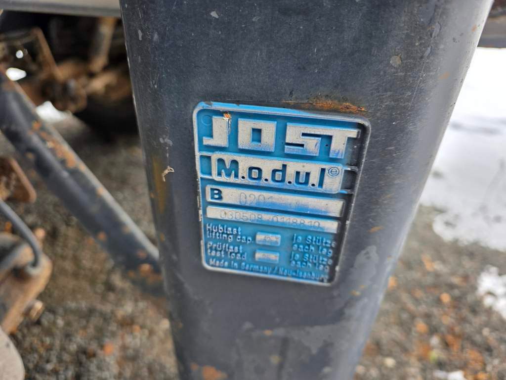 Fahrzeugabbildung Meiller Stahlmulde MHKS 41/3-S, Schütte, Liftachse